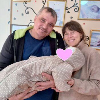 СЄДНЄВИ дівч