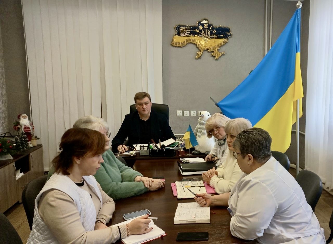 Щодня ми усі разом наближаємо нашу спільну Перемогу, кожен на своєму фронті, кожен на своєму місці Щодня ми усі разом наближаємо нашу спільну Перемогу, кожен на своєму фронті, кожен на своєму місці
