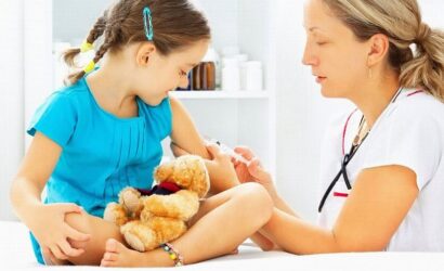 БЕЗПЕЧНЕ ДИТИНСТВО ПОЧИНАЄТЬСЯ ЗІ ЩЕПЛЕНЬ: роль батьків у захисті малюка